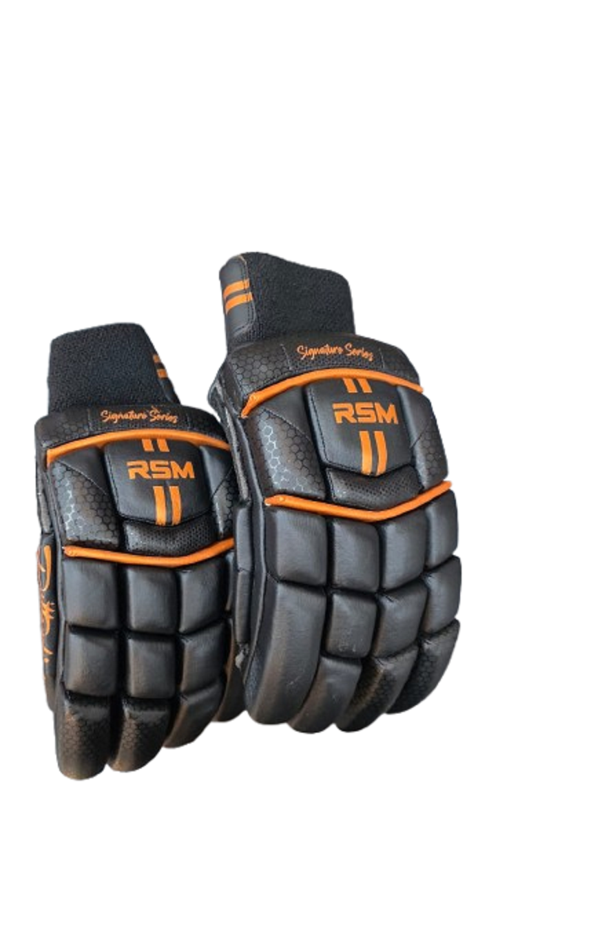 SIGNATURE GOLD BATTING GLOVES